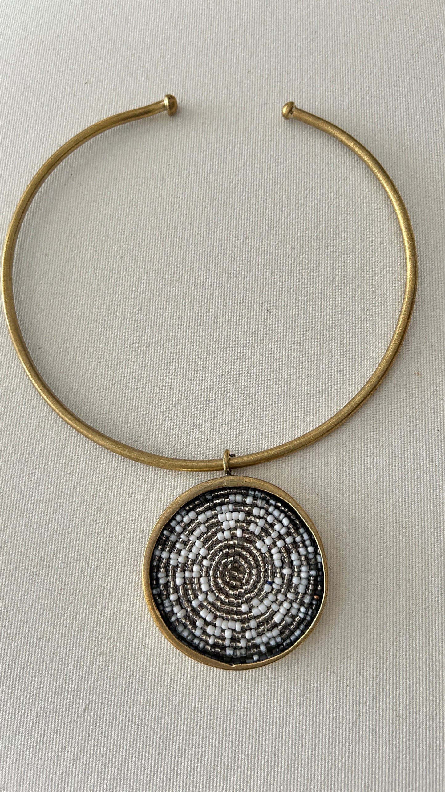 Gargantillan Brass Gabi