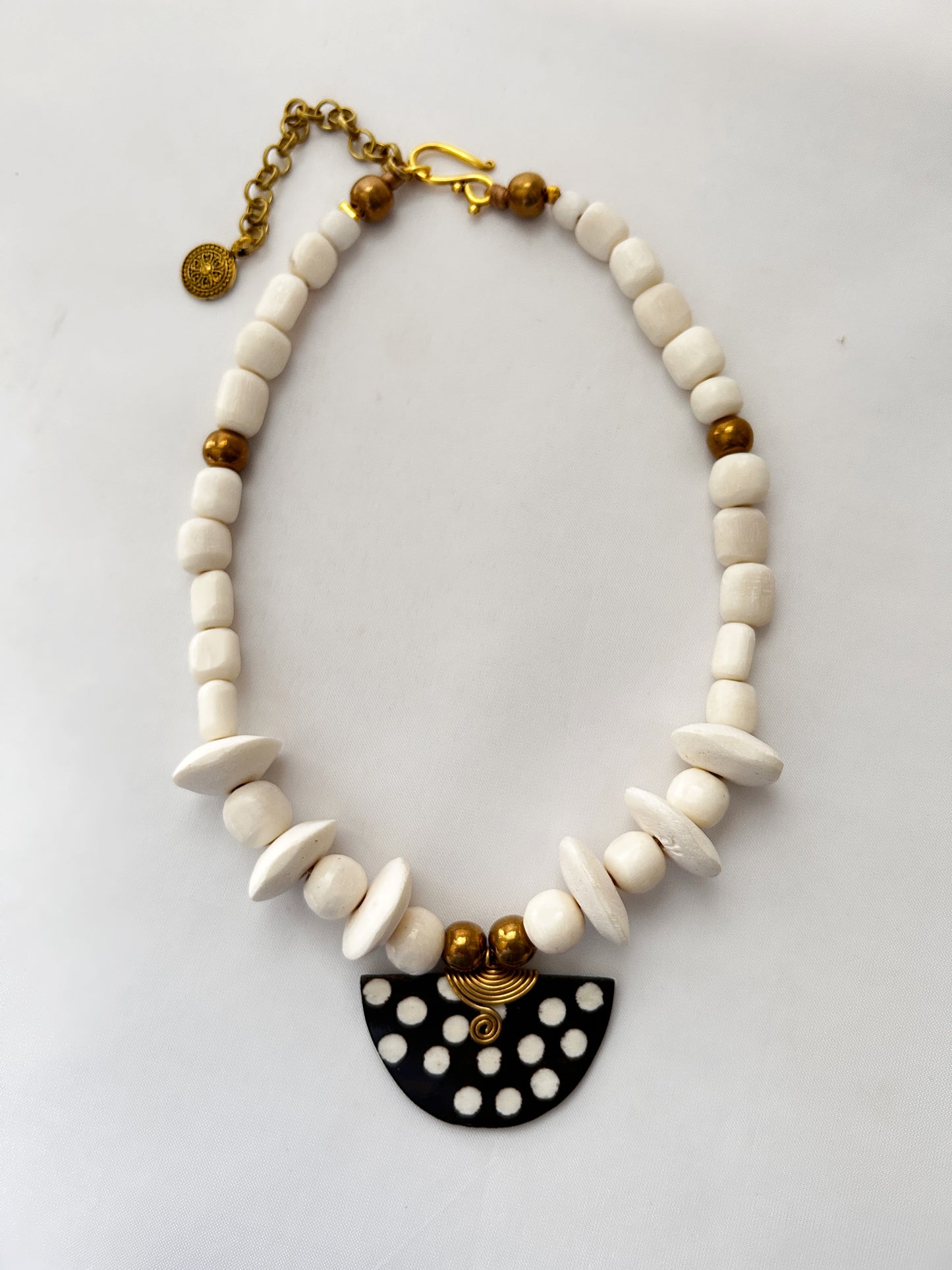 Collares Zuri