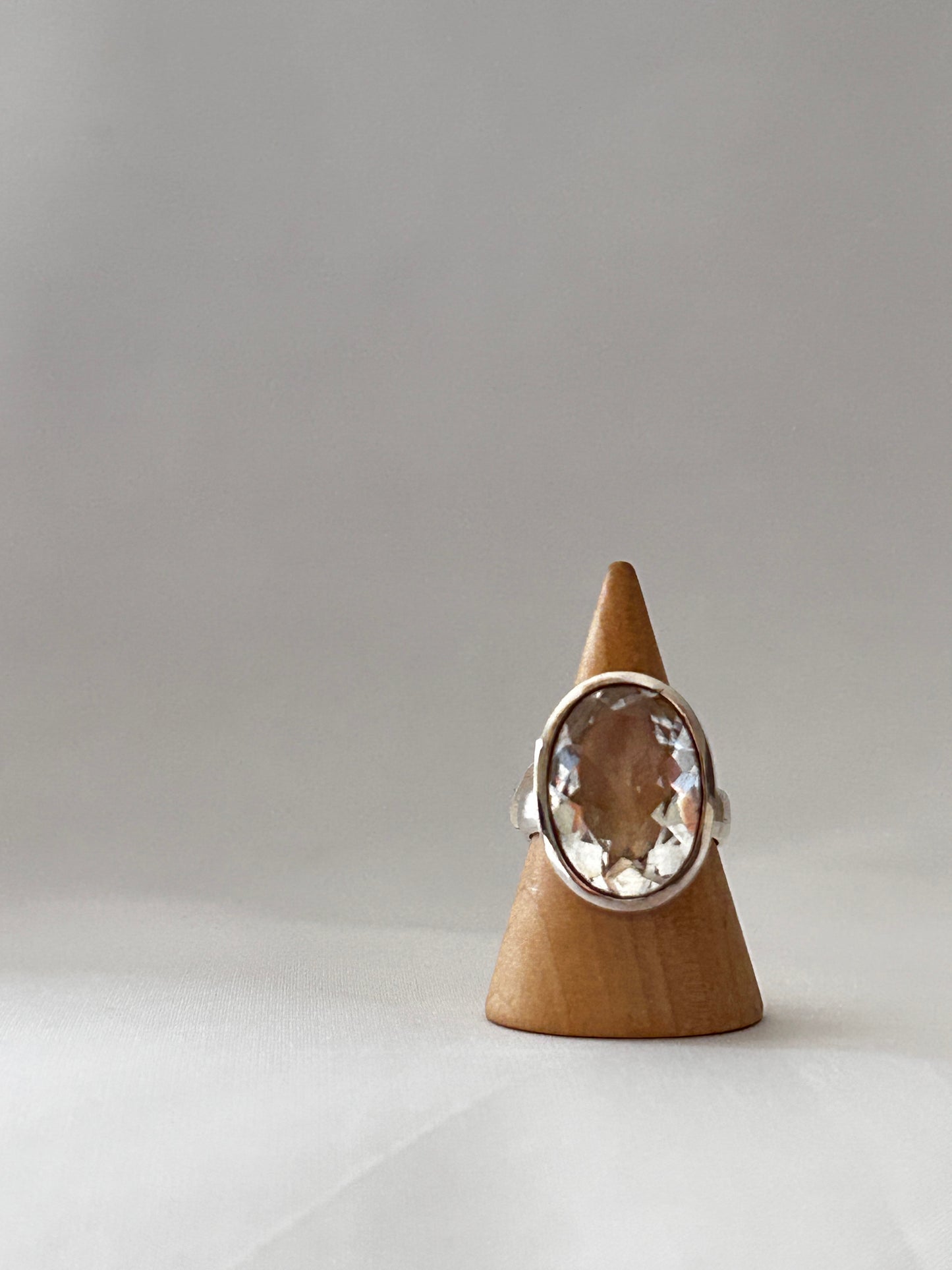 Anillo Zircon Alto