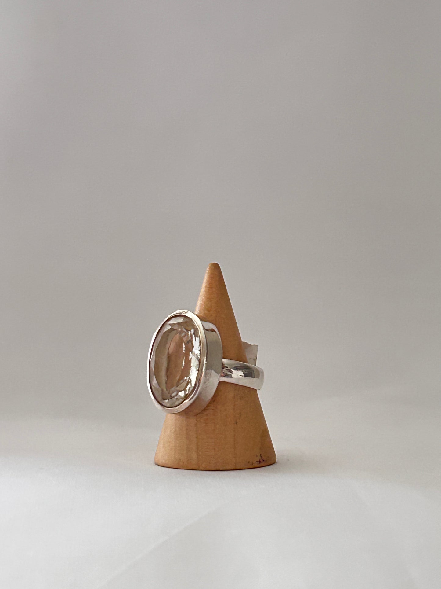 Anillo Zircon Alto