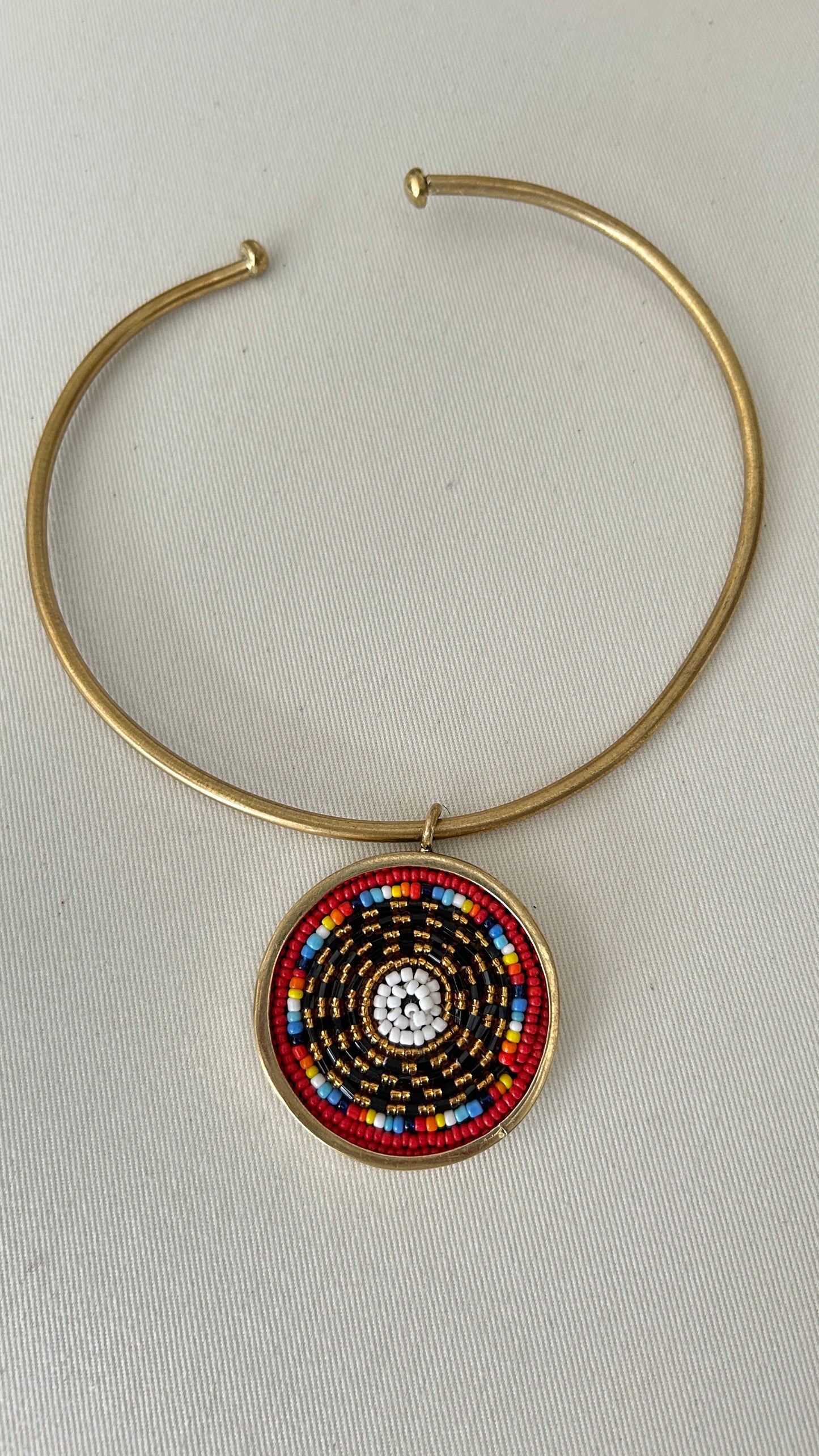 Gargantillan Brass Gabi