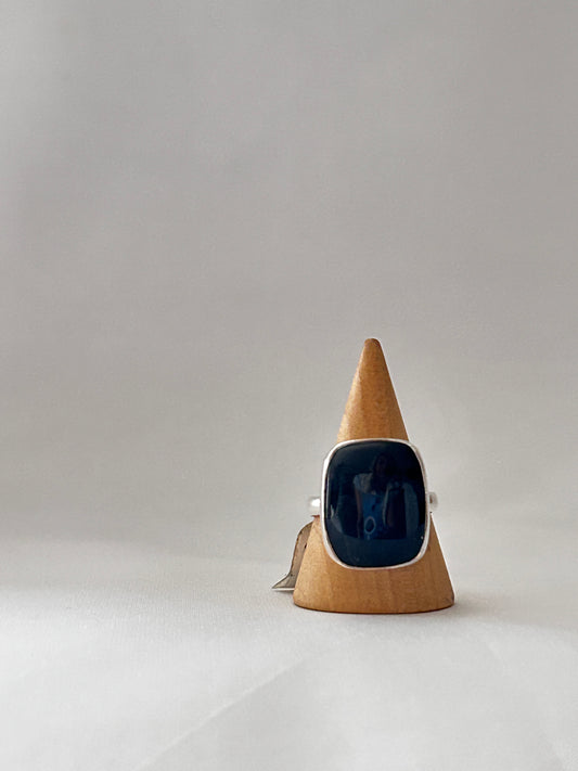 Rectangular tiger's eye ring