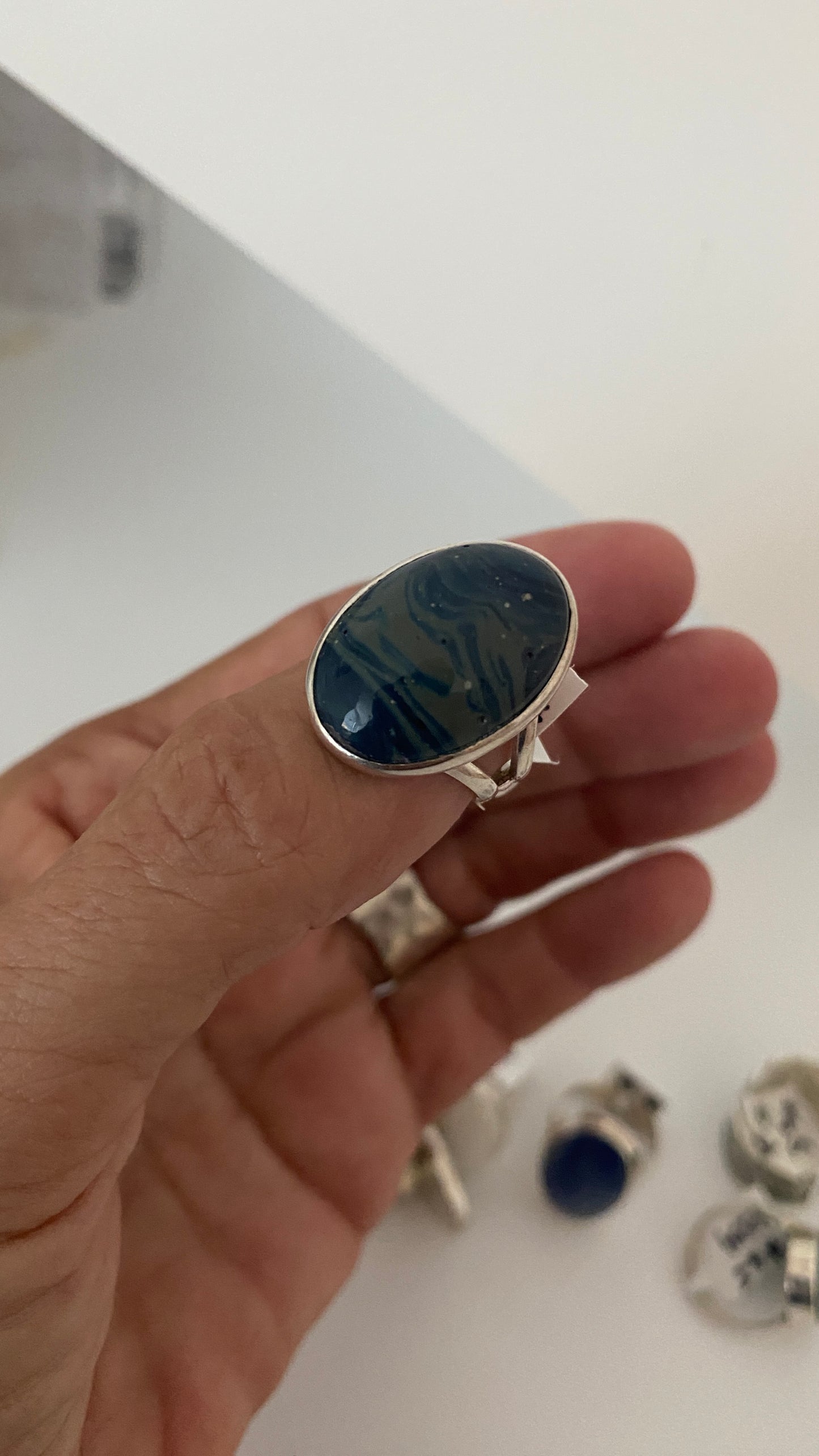 Anillo oval ágata