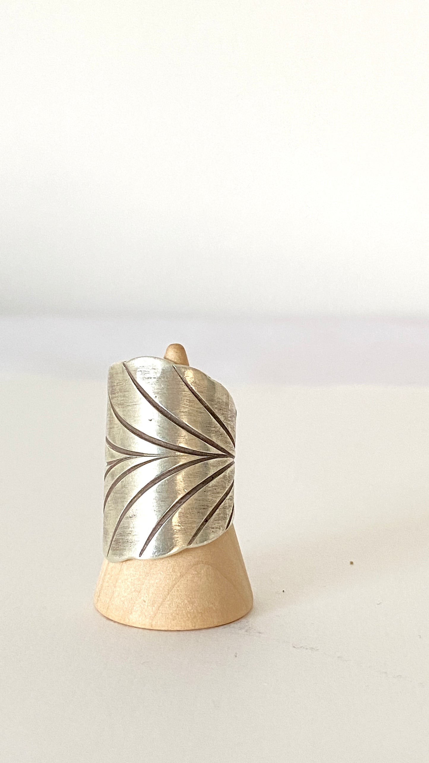 Anillo Maxi Leaf
