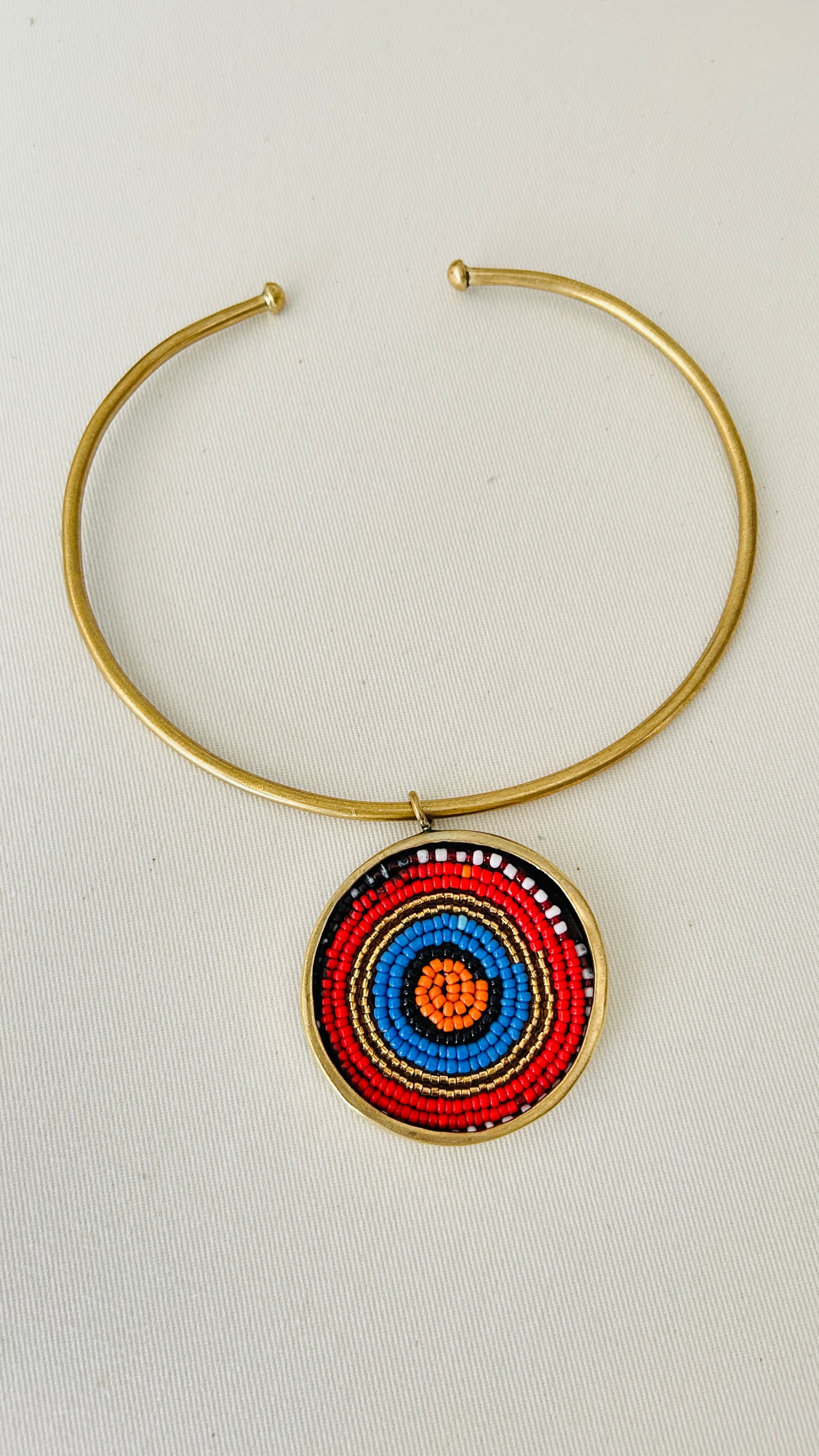 Gargantillan Brass Gabi