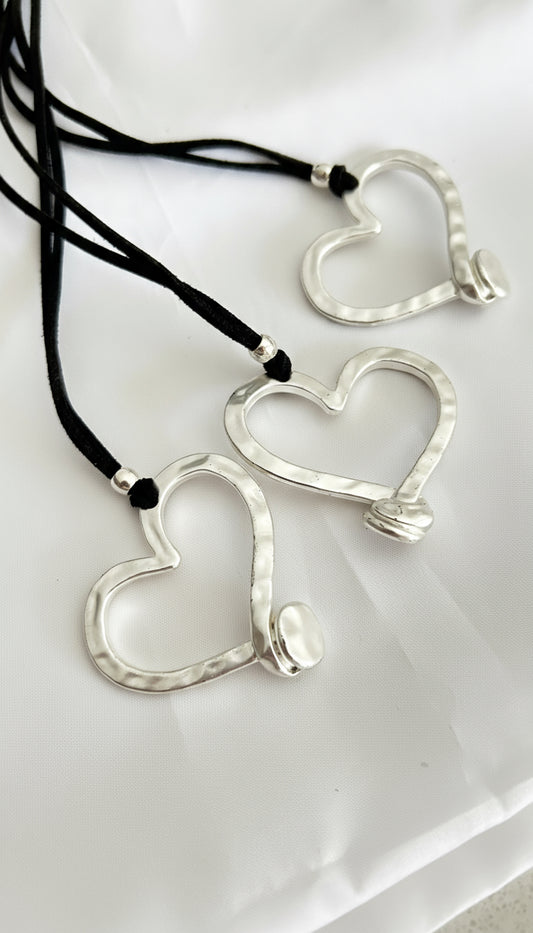 Choker corazòn plateado