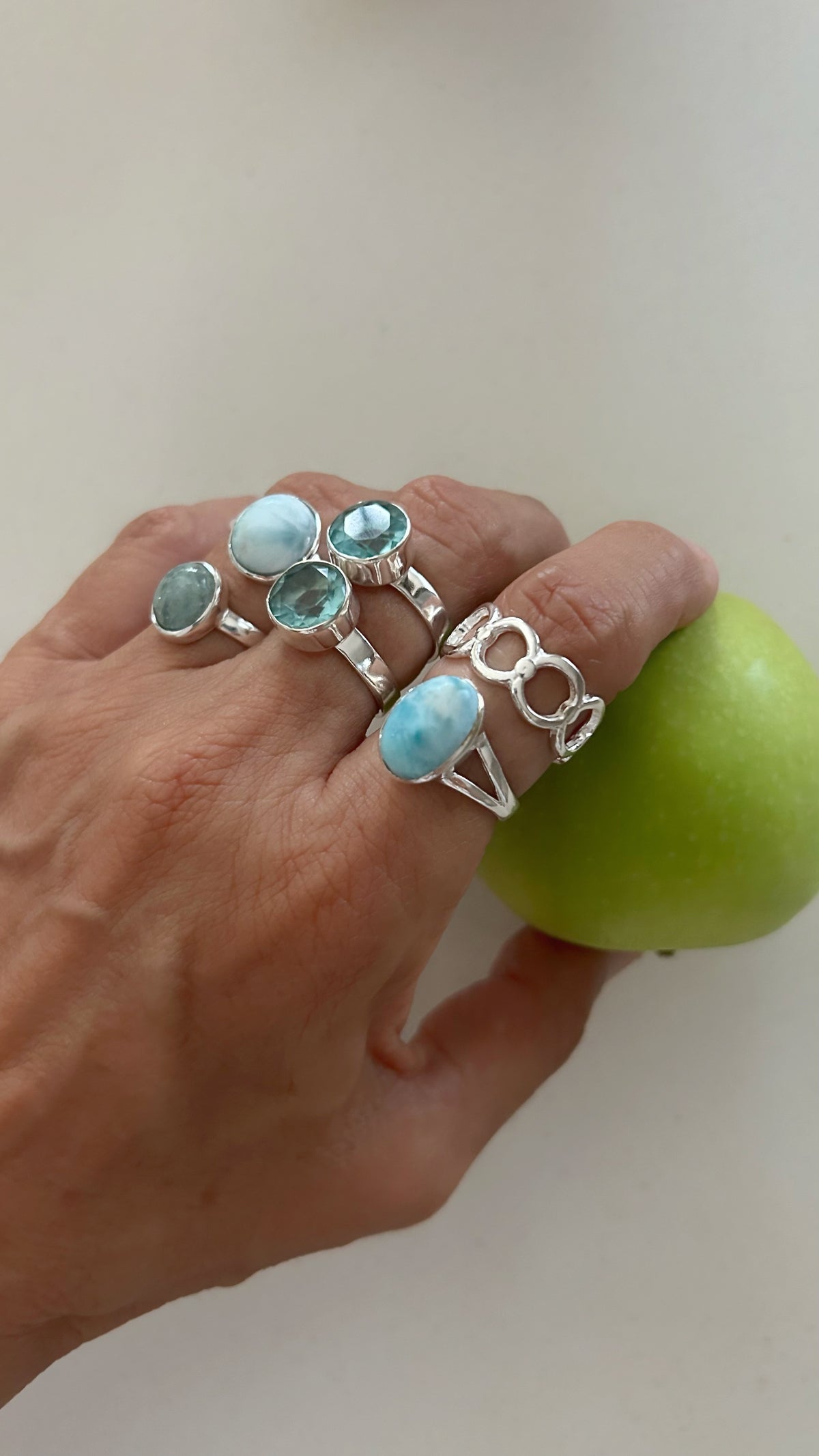 Anillo oval larimar