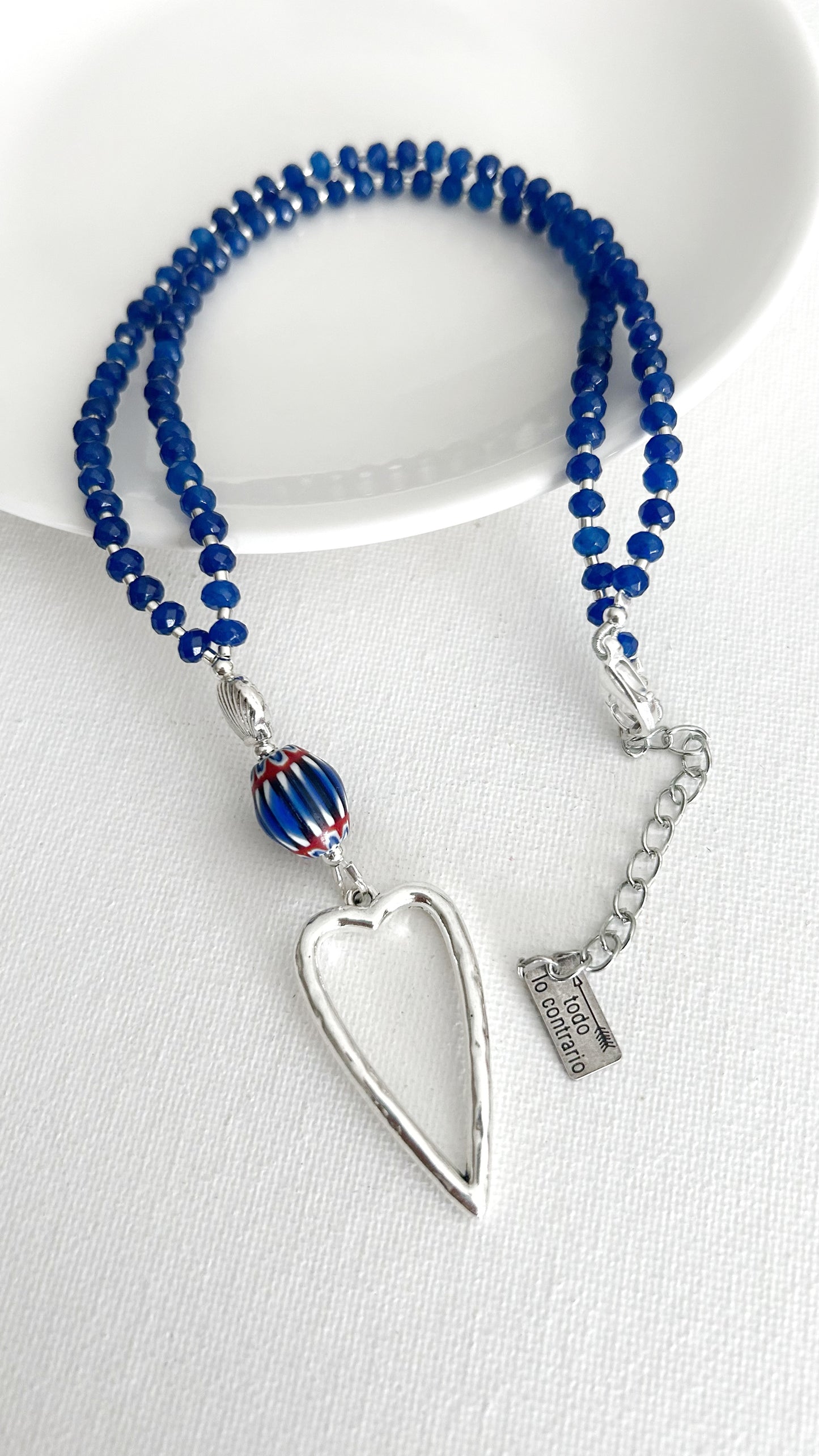 Collares Chevron