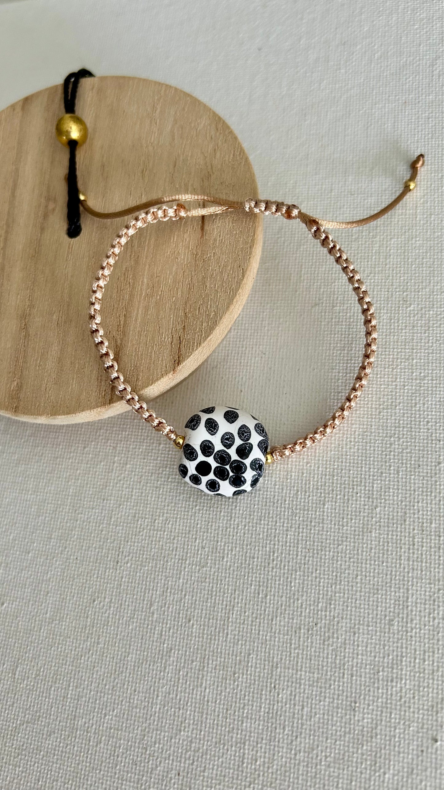 Pulseras cerámicas nudo plano