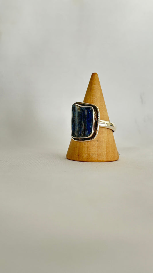 Anillo irregular Cianita
