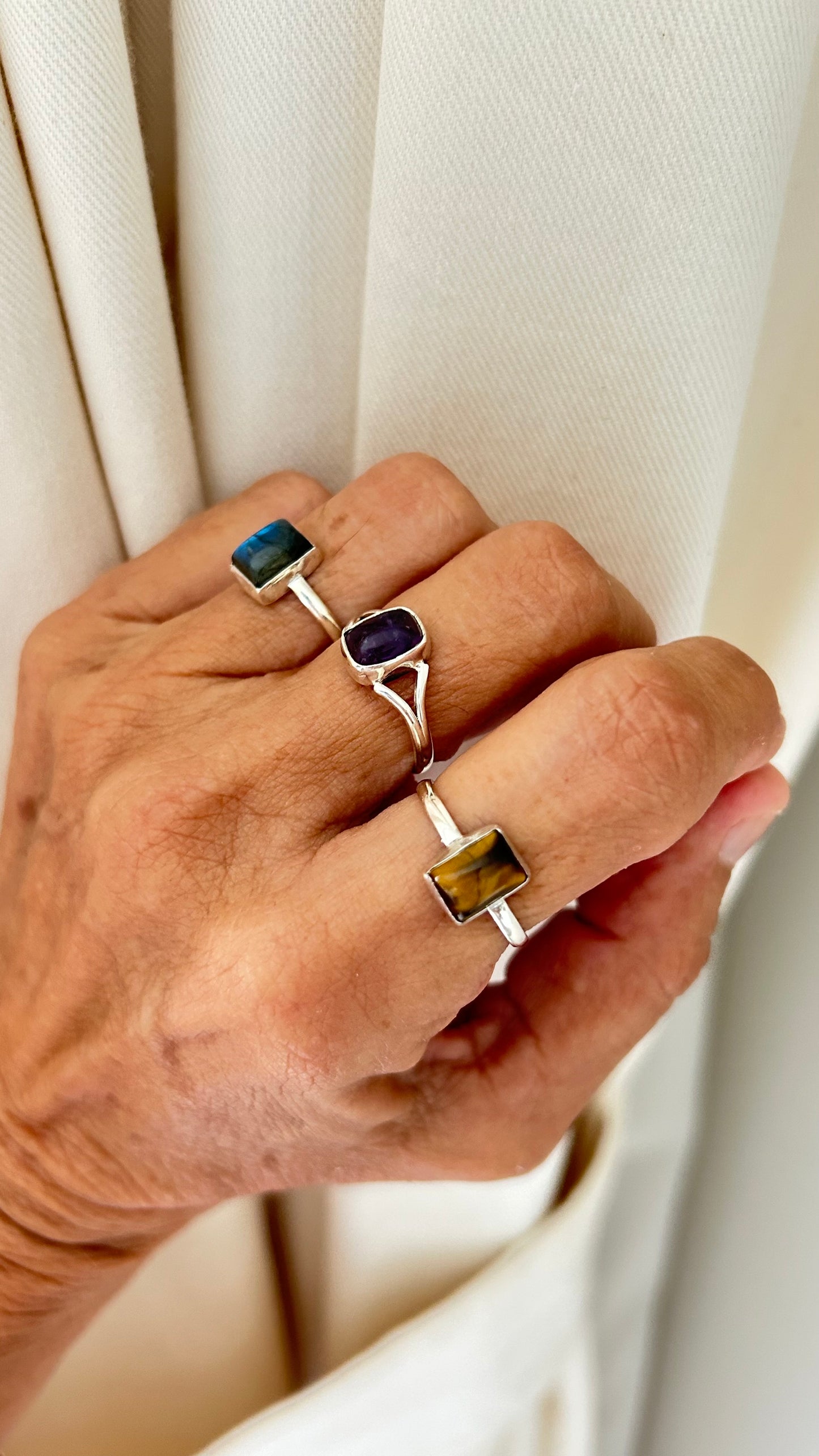 Anillo plata y labradorita