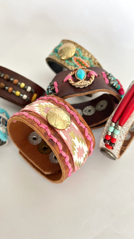 Brazaletes de Cuero