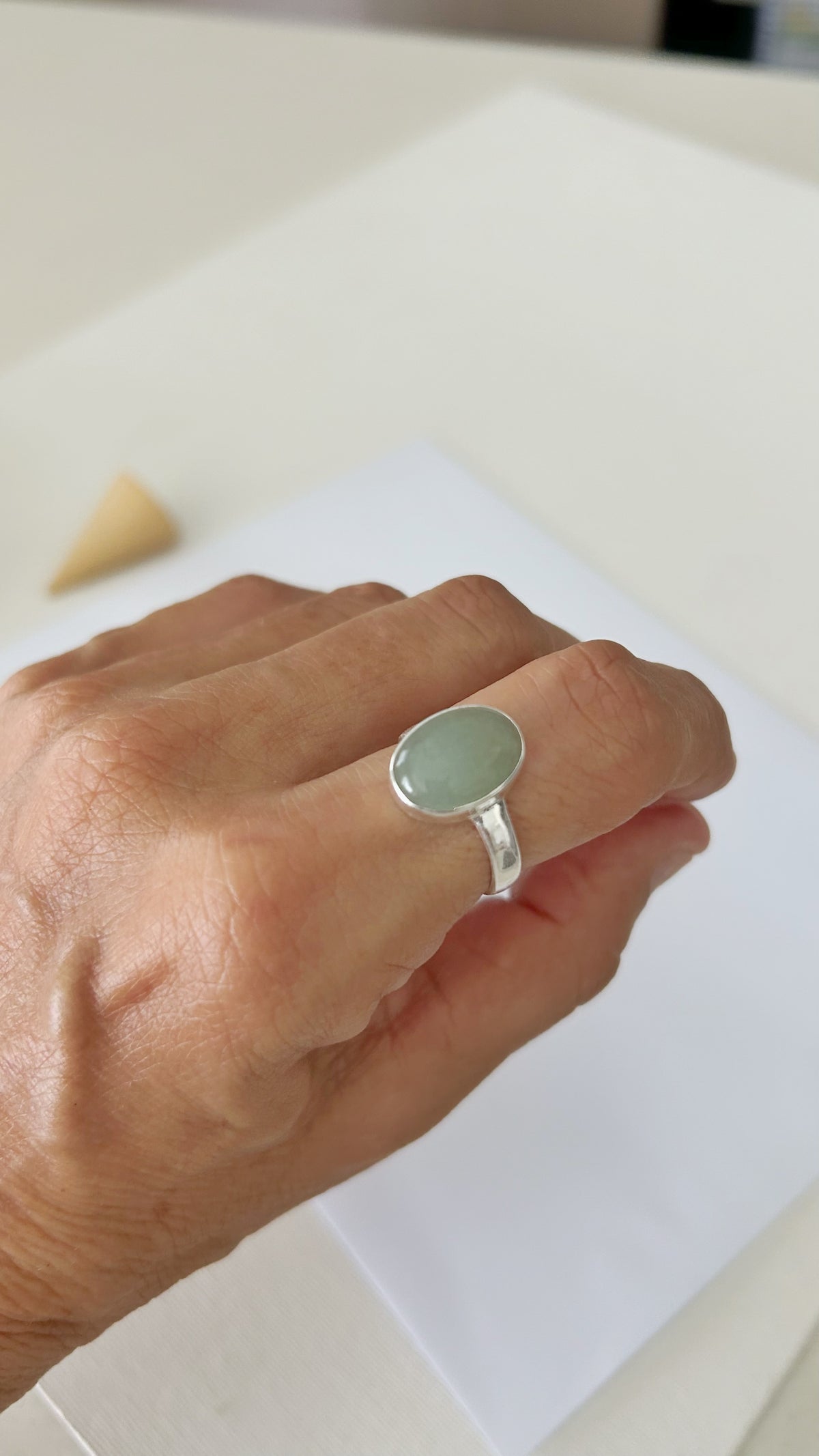 Anillo oval aguamarina