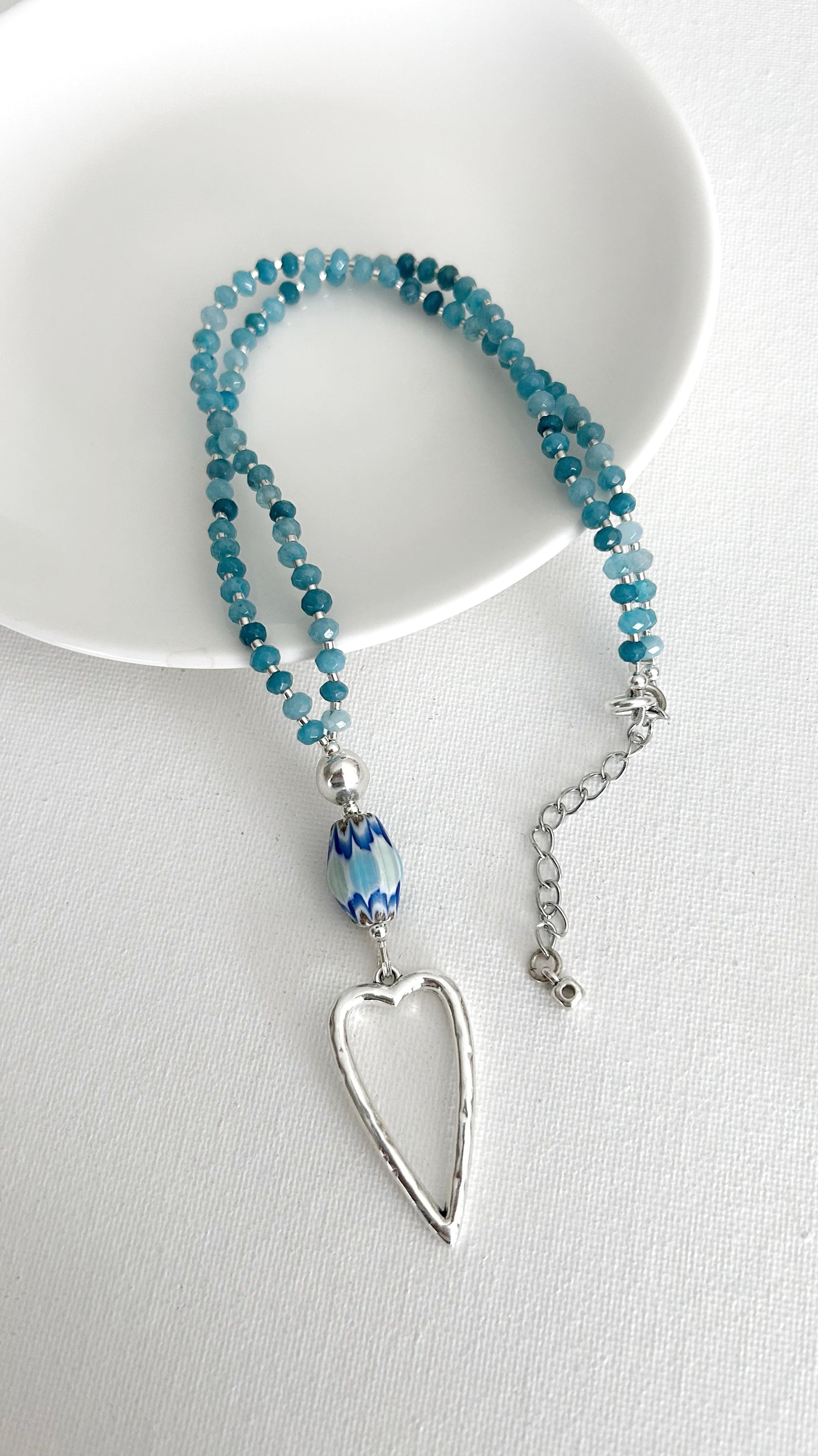 Collares Chevron