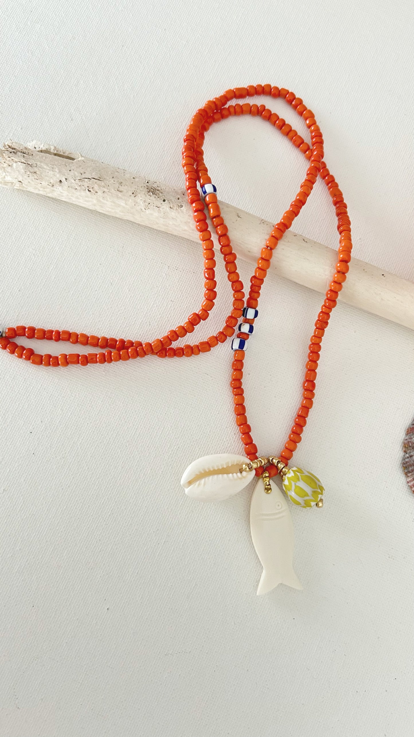 Collar Paros