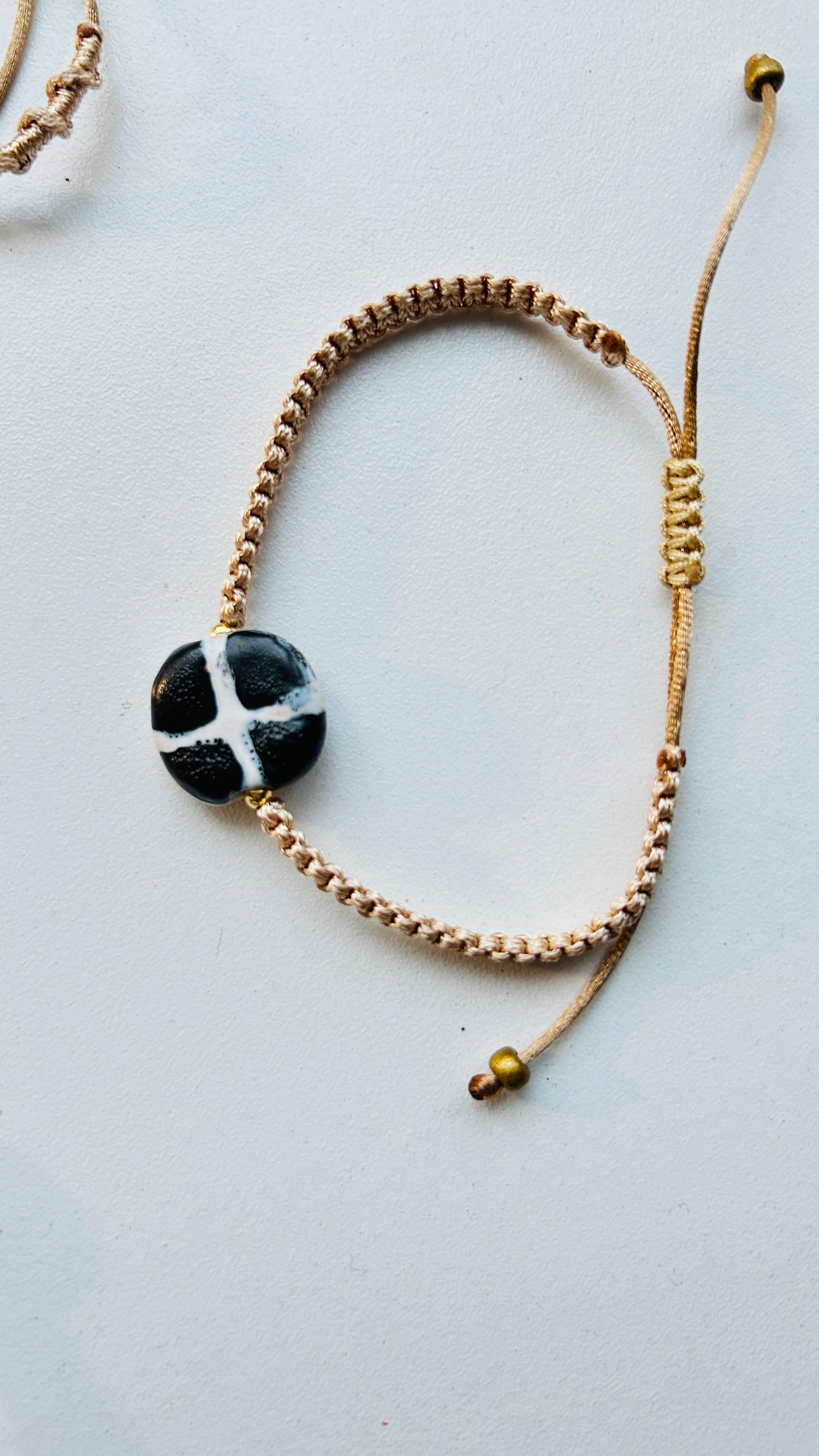 Pulseras cerámicas nudo plano