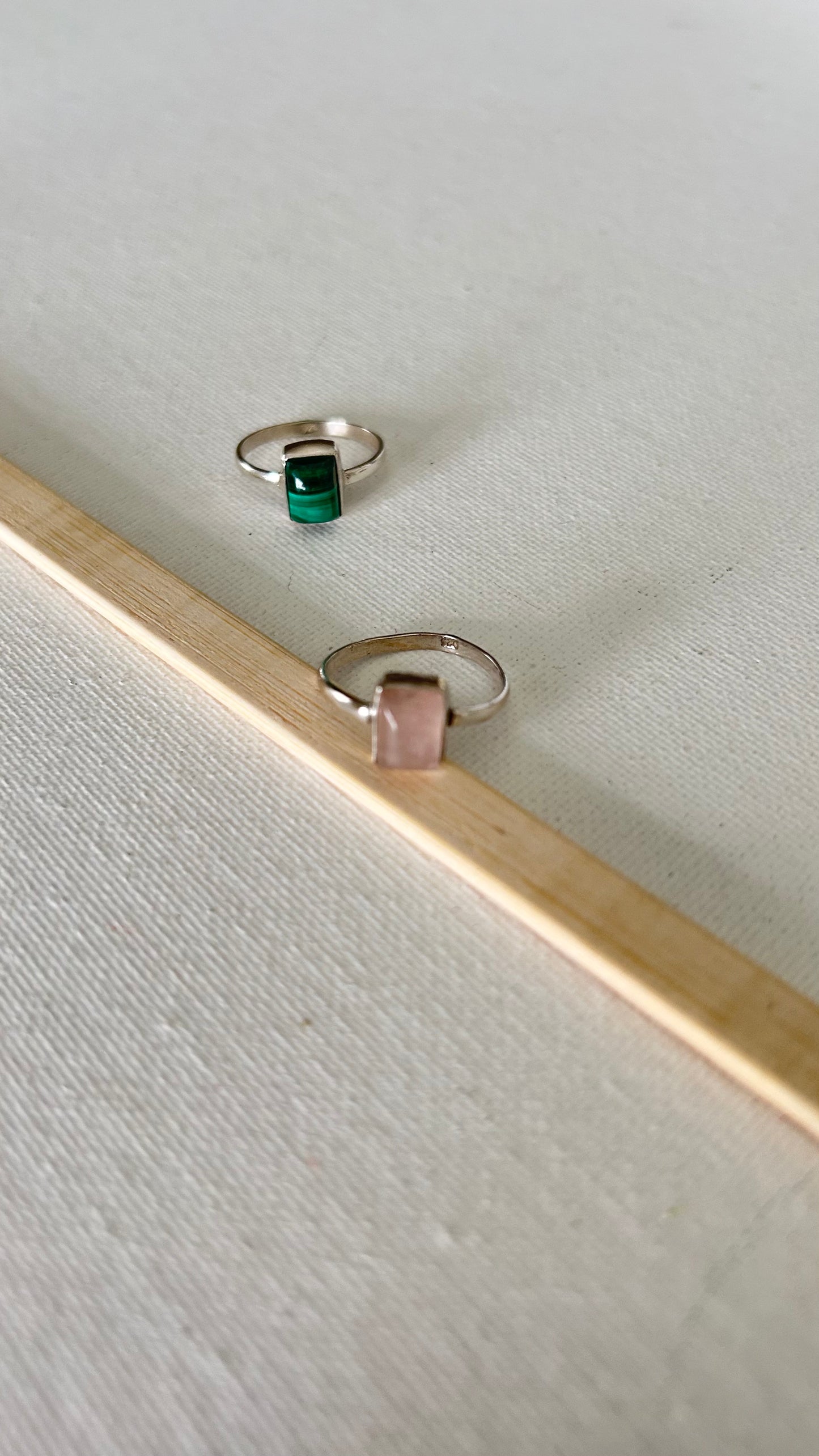 Anillo plata y cuarzo rosa