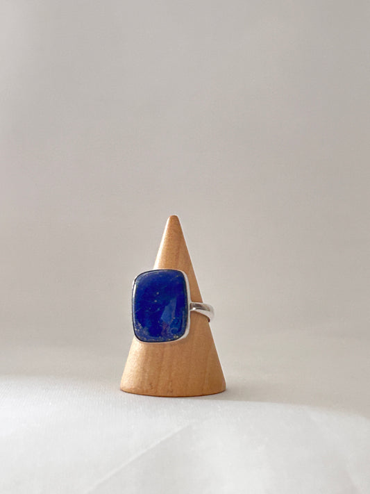 Anillo rectangular lapislázuli