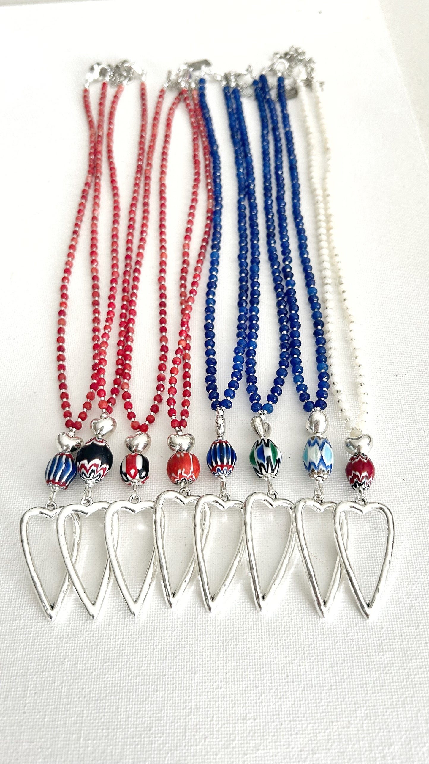 Collares Chevron
