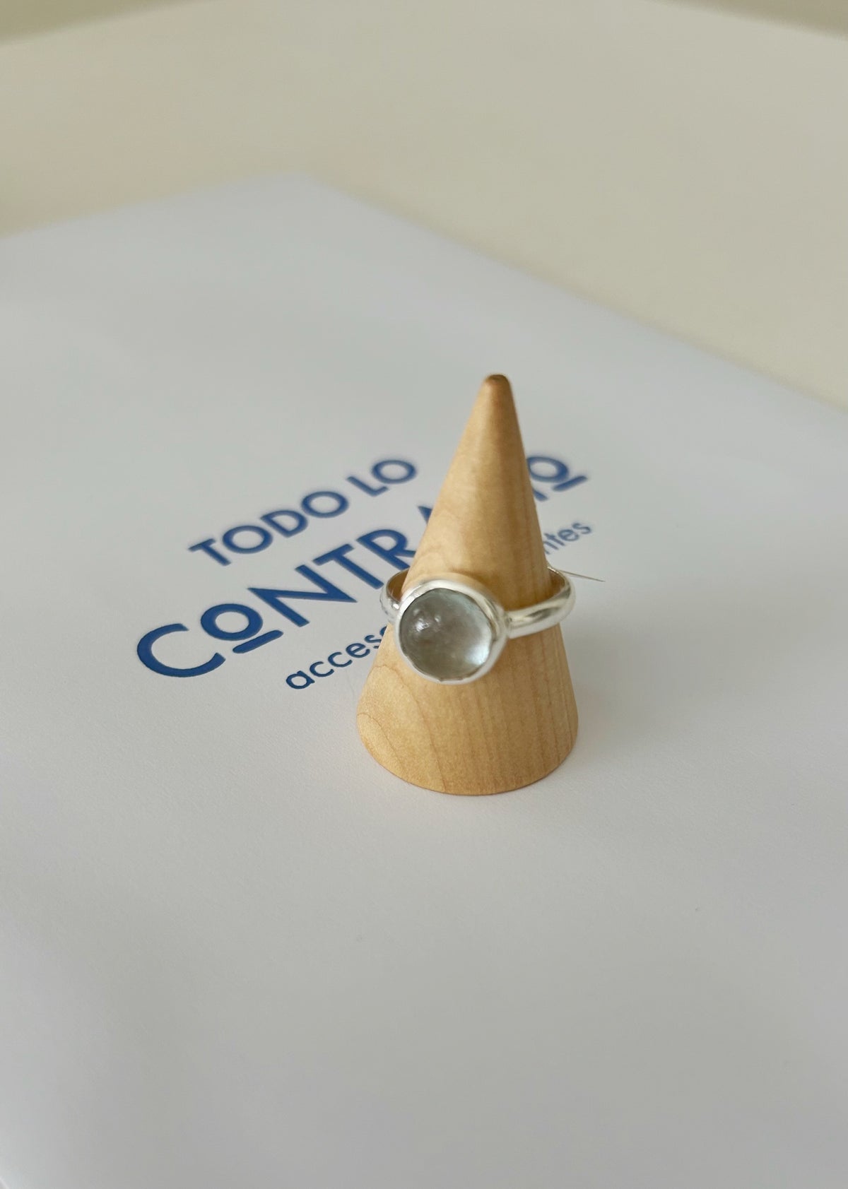 Anillo redondo aguamarina