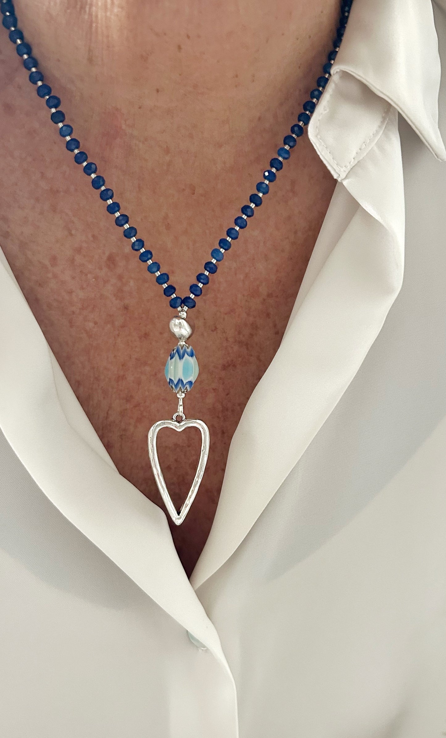 Collares Chevron