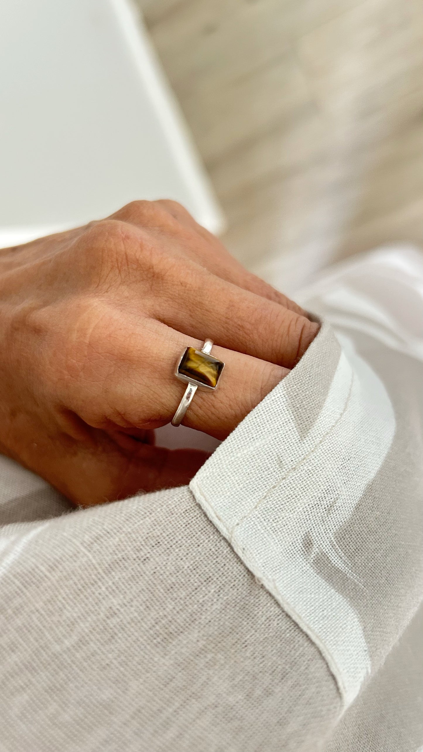 Anillo plata y ojo de tigre