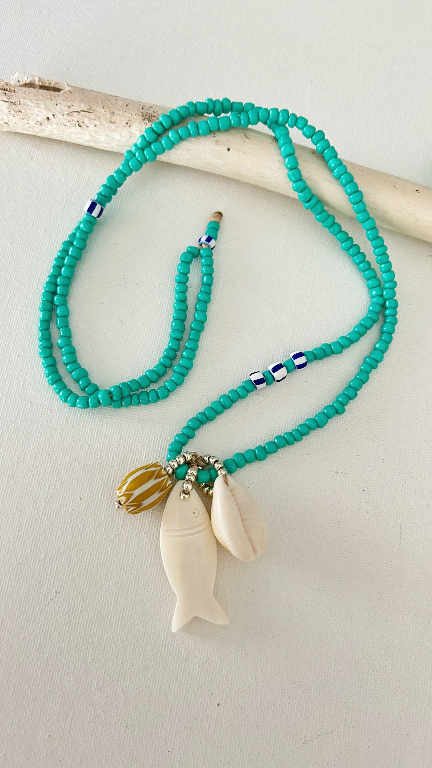 Collar Paros
