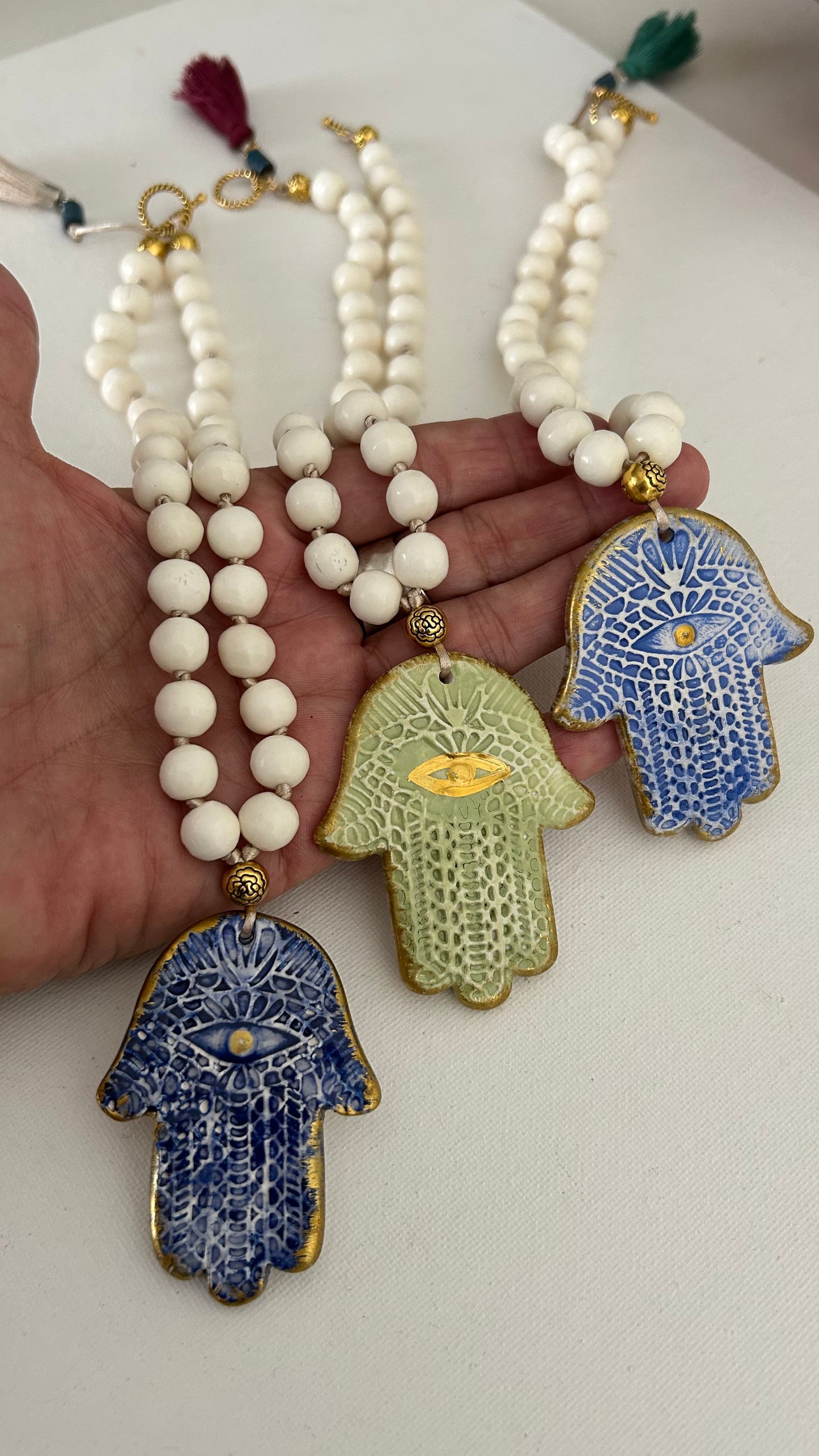 Collar corto Mano de Hamsa