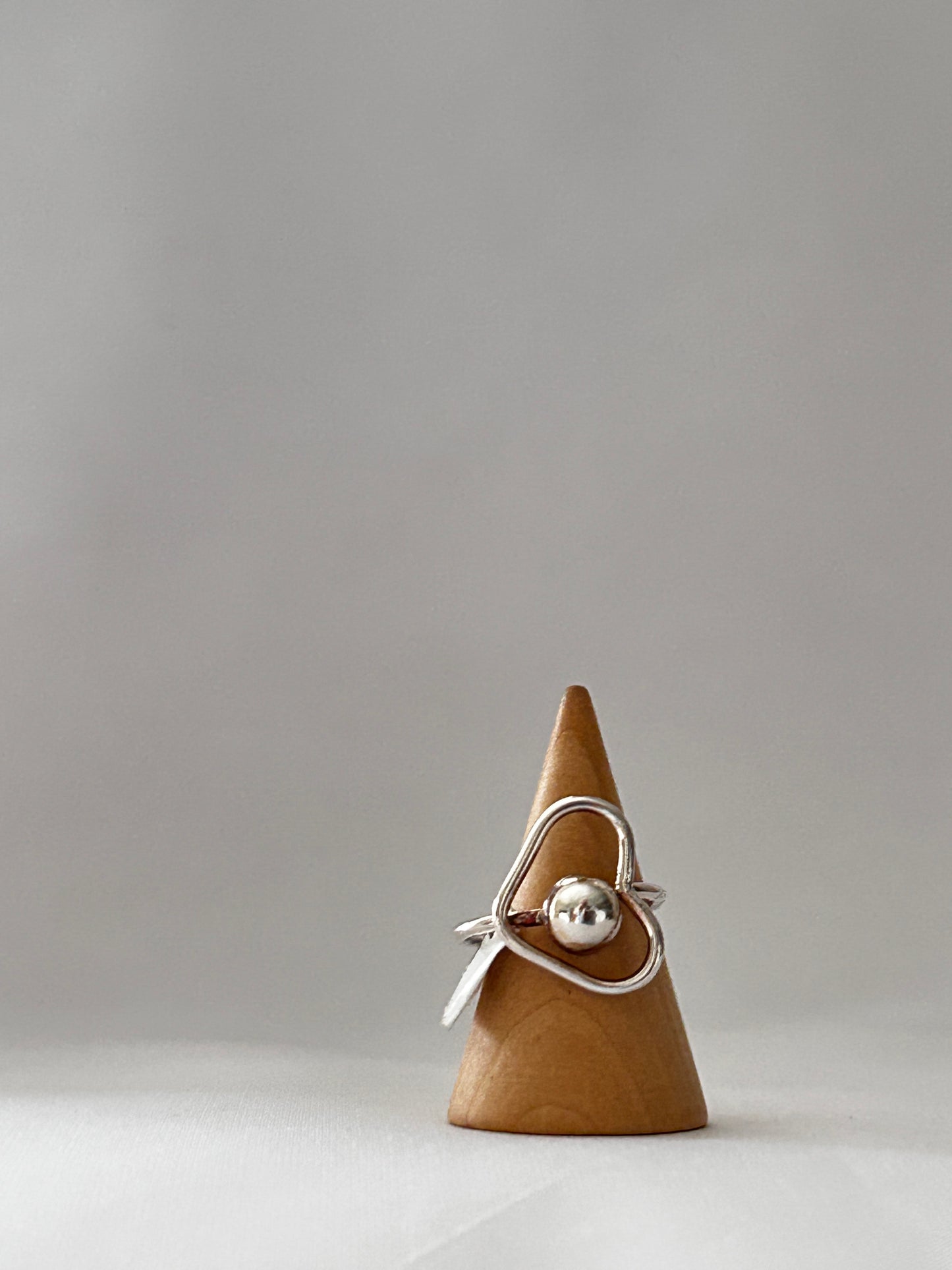 Anillo mini corazon abierto