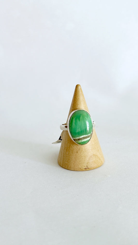 Anillo oval Variscita