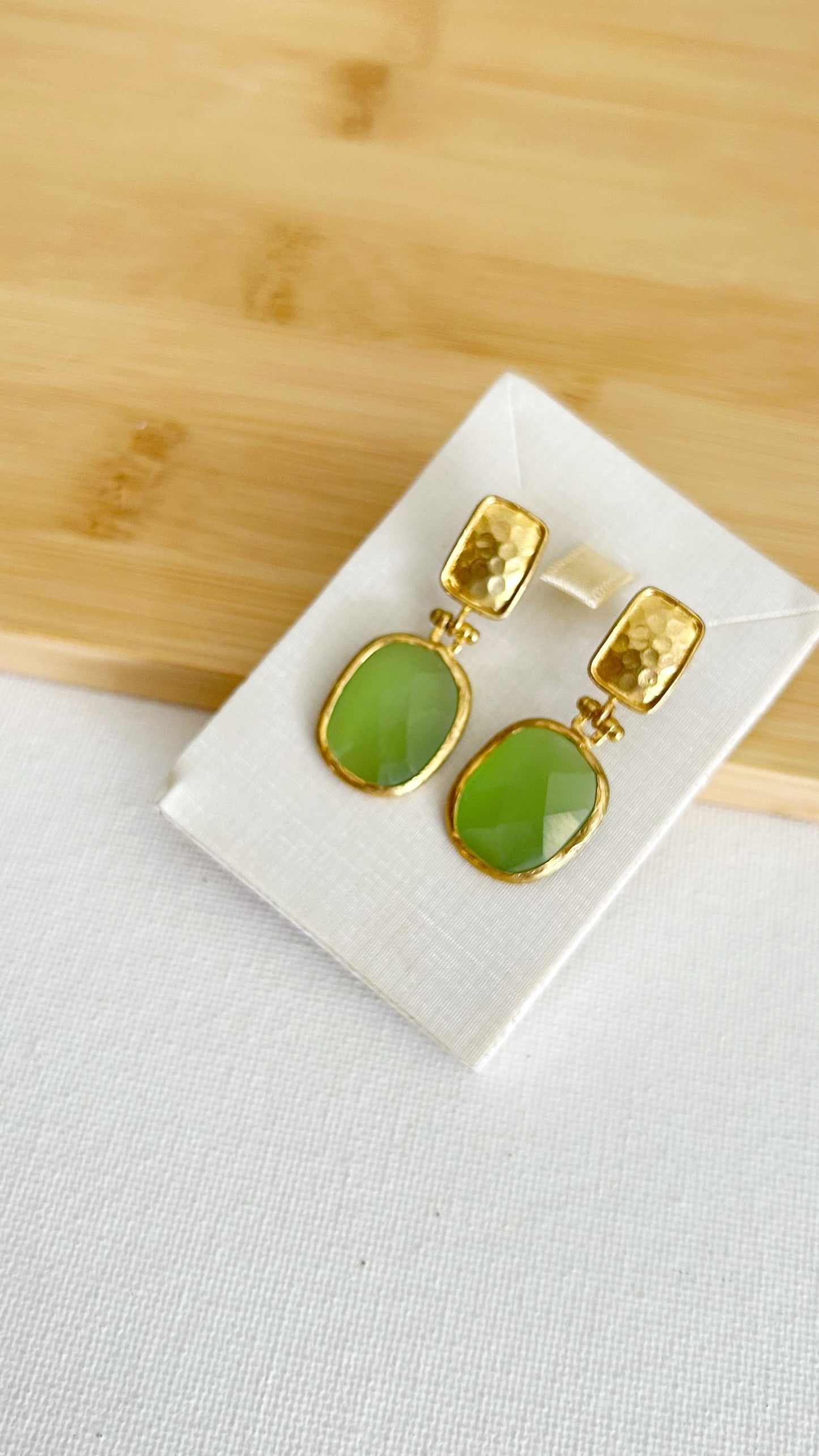 Aretes Dorados Botòn