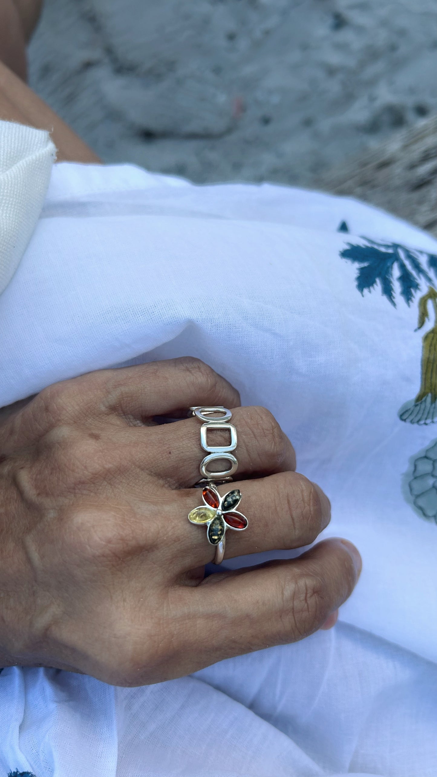 Anillo flor ambar multicolor (AM)