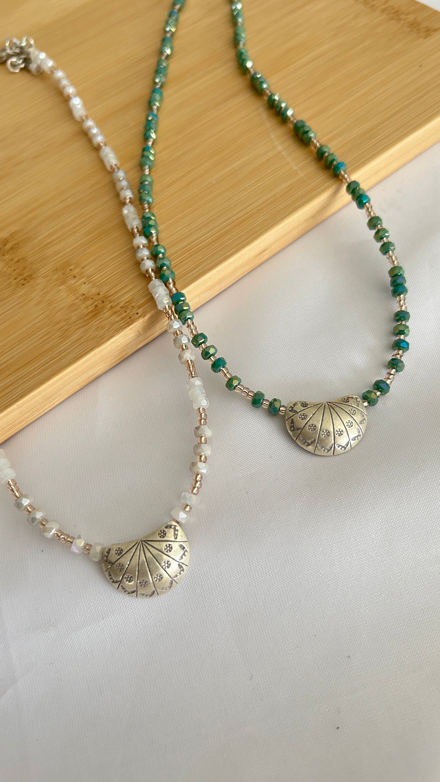 Gargantilla media luna