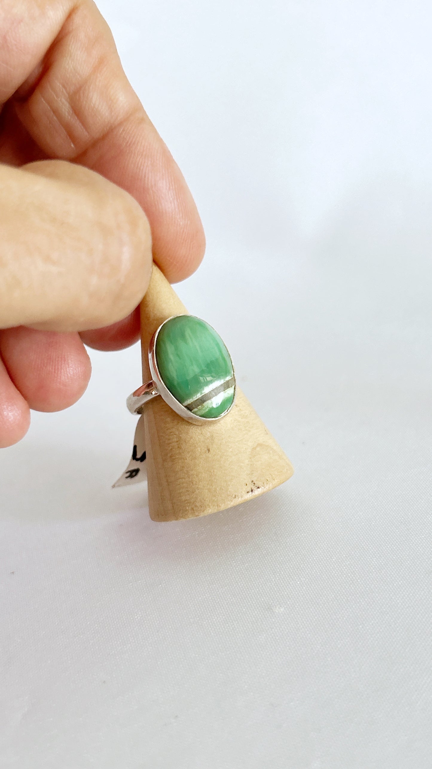 Anillo oval Variscita