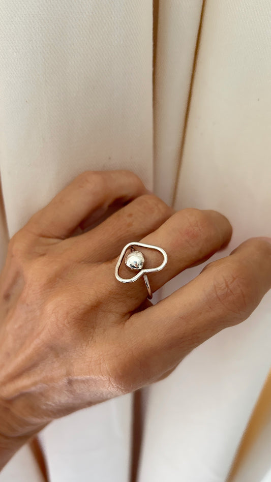 Anillo mini corazon abierto