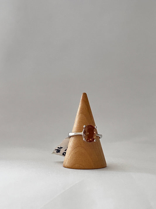 Anillo solitario sultanita rectangular