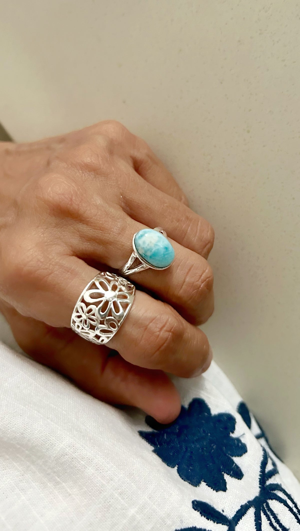 Anillo oval larimar