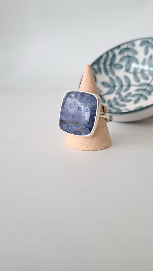 Anillo Cuadrado Sodalita
