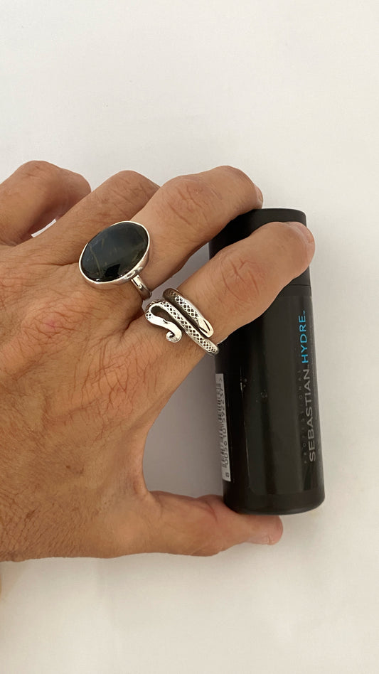 Anillo oval