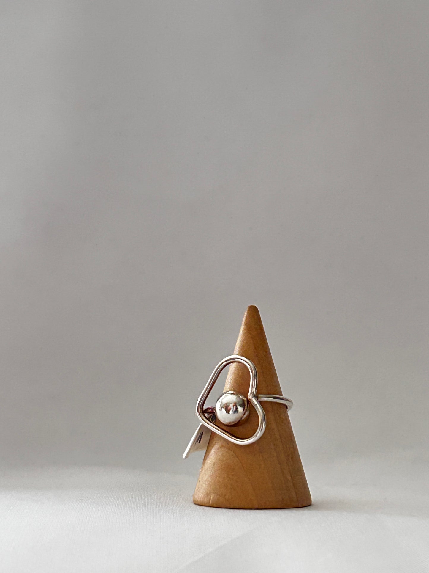 Anillo mini corazon abierto