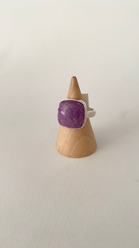 Anillo cuadrado Purpurita #810