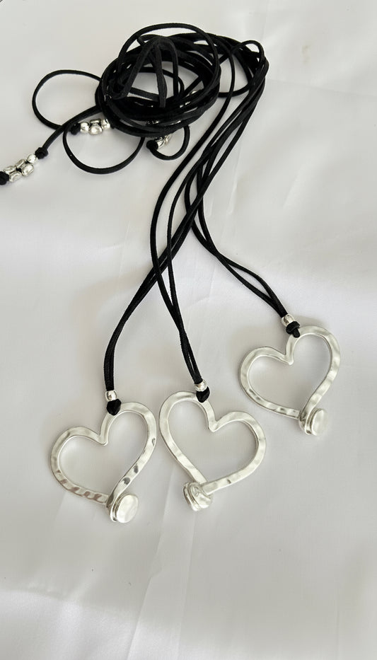 Choker corazòn plateado